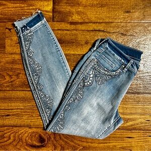 Jessica Simpson ~ Size 28  ~ Blue Denim W/ White Aztec Cropped Skinny Jeans